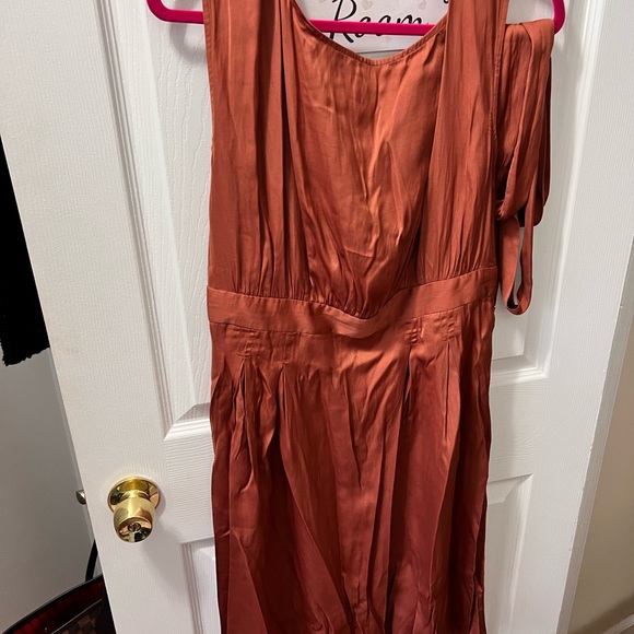 Loft Rust colored tie waist flowy dress - Picture 4 of 4